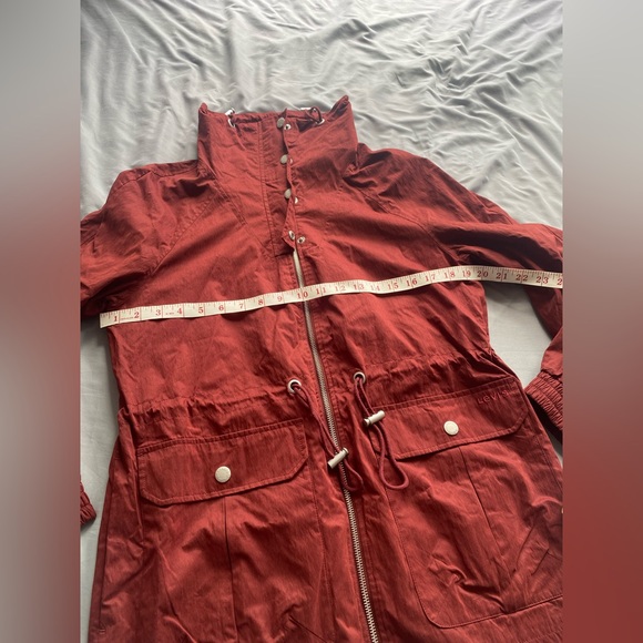 Levi’s Women Cinch Waist Wine Color Rain jacket, XS - Picture 8 of 9